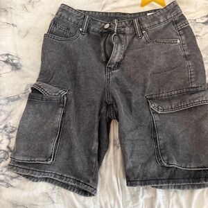 Cargo Shorts / Jorts